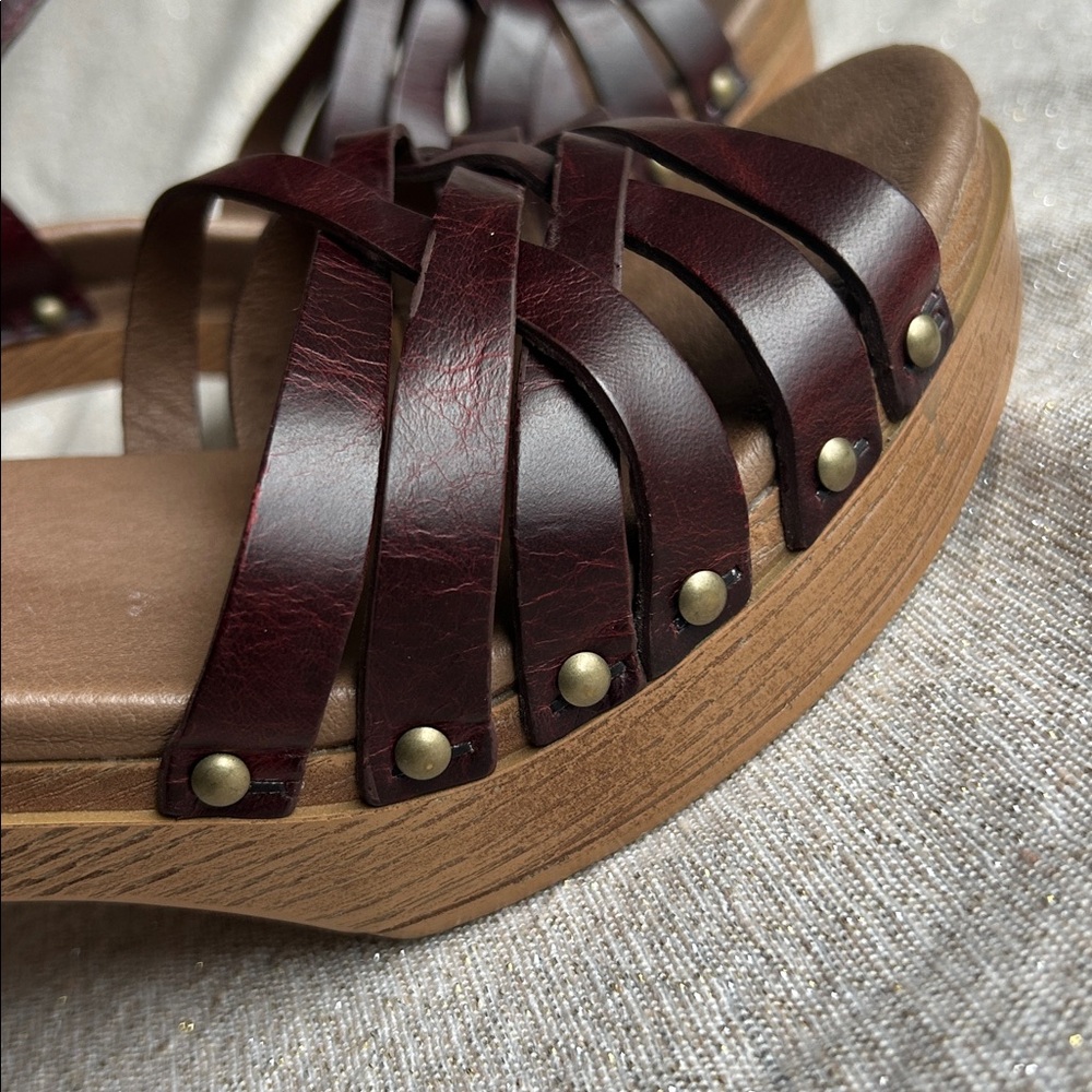 Dansko Dawson Sandals Strappy Leather Platforms Block Heels Woodgrain Size 40 - Picture 6 of 10